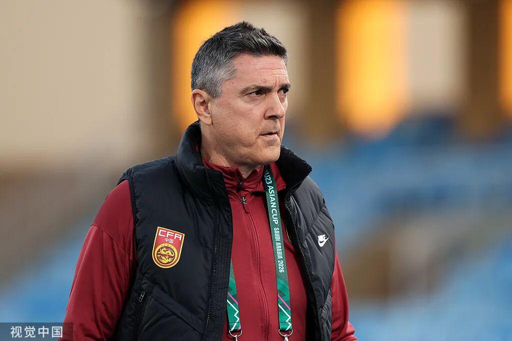 安东尼奥盛赞李昊：扑救太棒了！心理层面顶级 满意首场表现